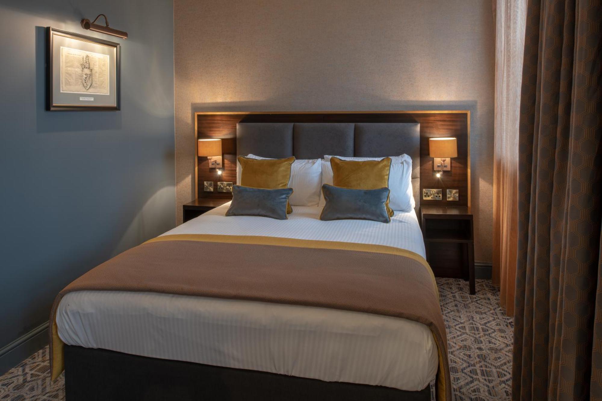 Hotel The Old Borough - Wetherspoon 4*